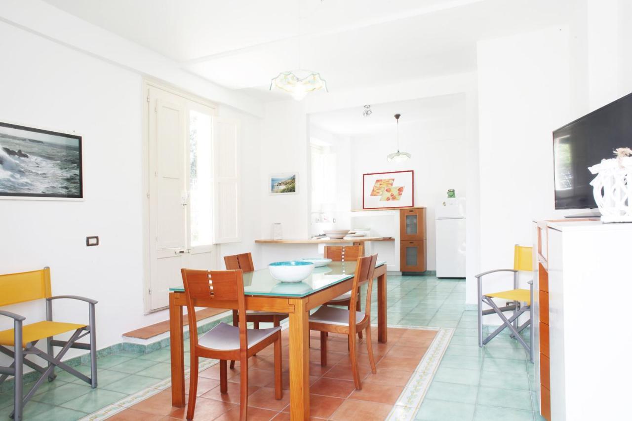 Beachside Rooms & Suites Сан-Вито-Ло-Капо Экстерьер фото