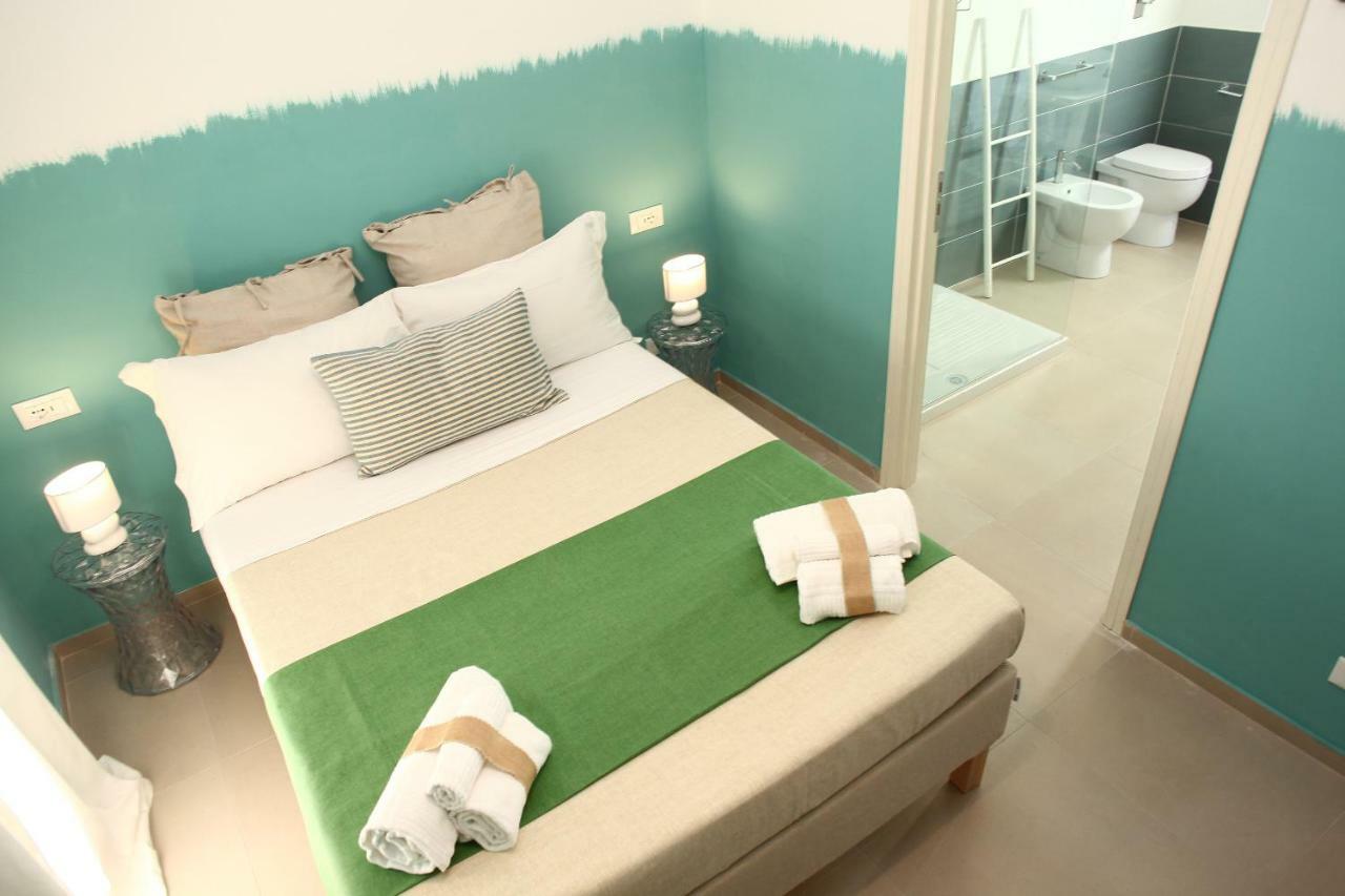 Beachside Rooms & Suites Сан-Вито-Ло-Капо Экстерьер фото